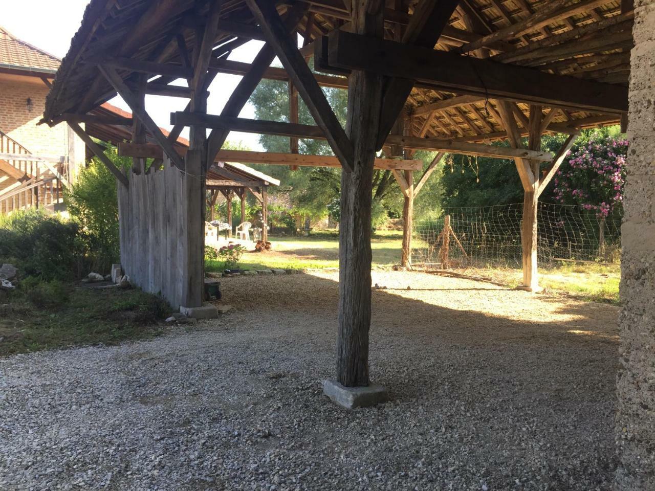 Gite Evidence Varennes-sur-le-Doubs Екстериор снимка