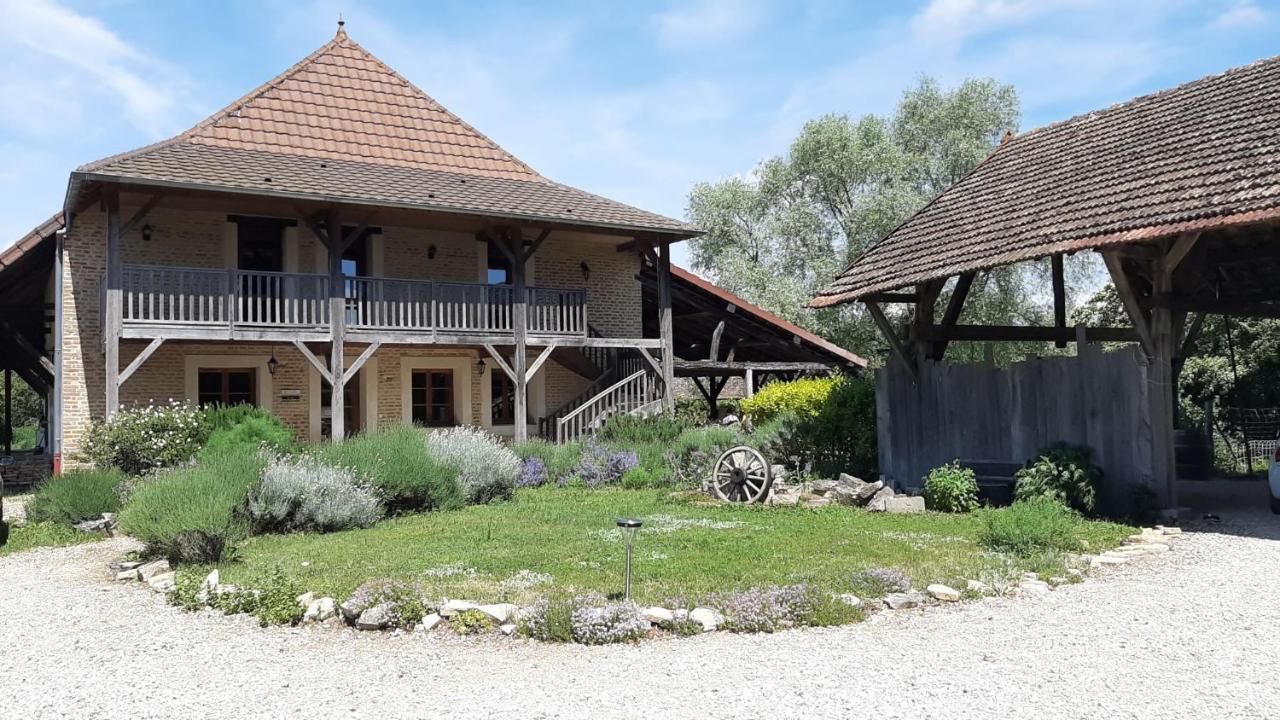 Gite Evidence Varennes-sur-le-Doubs Екстериор снимка